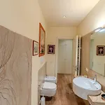 Charming With Scenic Views In Daire Lucca