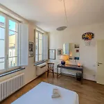 Charming With Scenic Views In Daire