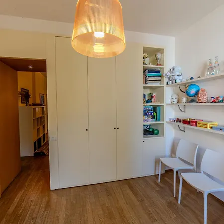 Διαμέρισμα Charming With Scenic Views In *