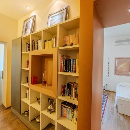 Charming With Scenic Views In Διαμέρισμα Λούκα