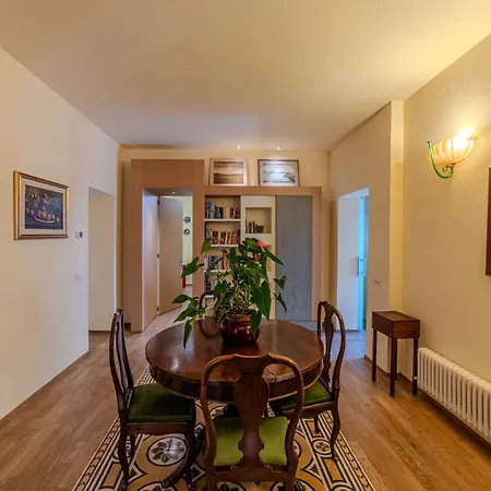 Charming With Scenic Views In Διαμέρισμα *