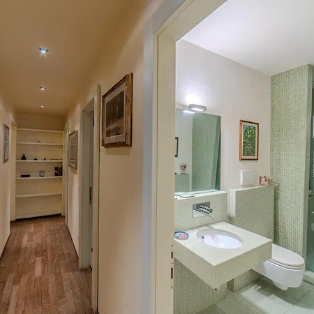 Διαμέρισμα Charming With Scenic Views In *